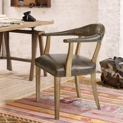 Chaise Heaton