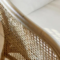 Chaise Levian