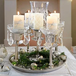 Chandelier Shaws