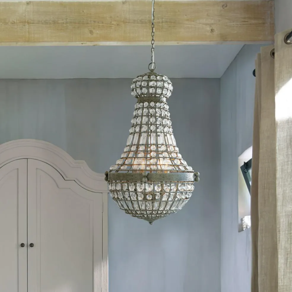 Lustre Perreux
