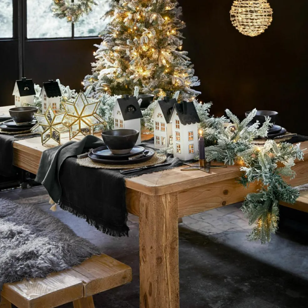 Table Amherst
