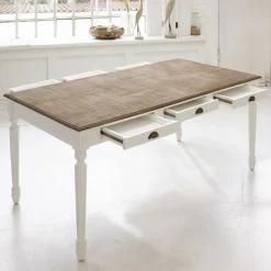 Table Helsinquia