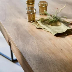 Table Montarisse